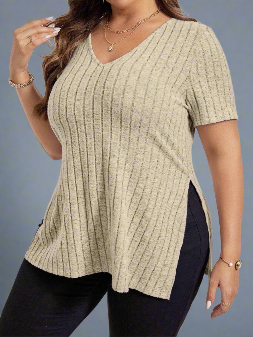 Top ~Short Sleeve Side Split